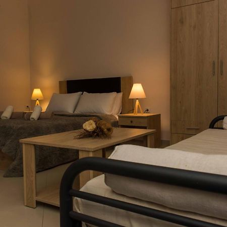 Central Luxury Studio Corinth Buitenkant foto